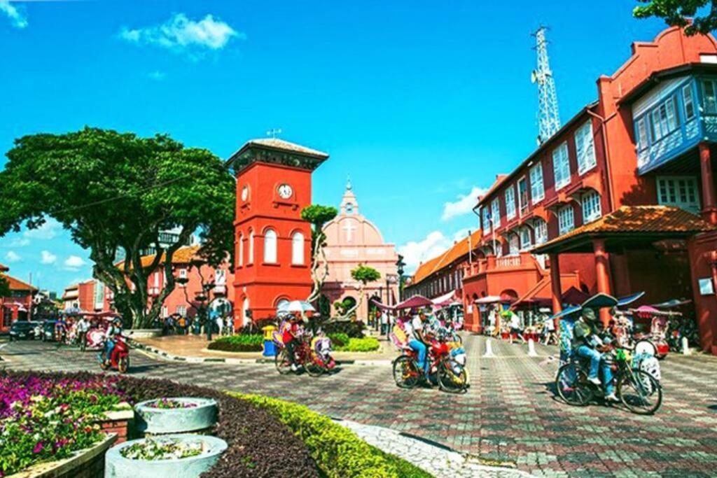 Mahkota Pool View Apartment Near A'Famosa & Jonker Malacca エクステリア 写真